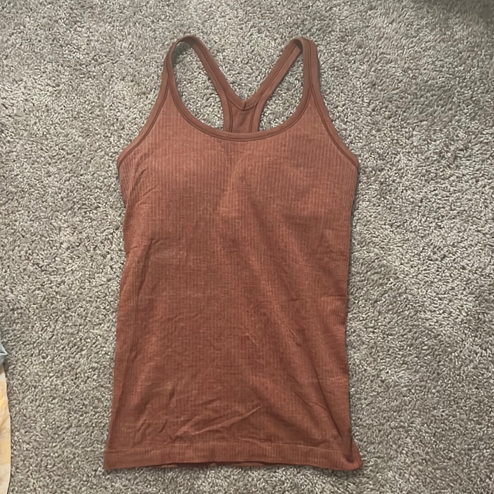 Lululemon tank top